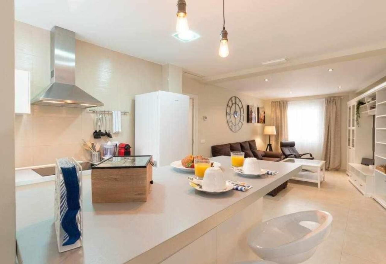 Apartamento Premium Junto A Catedral Малага Екстериор снимка
