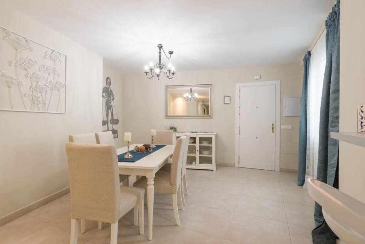 Apartamento Premium Junto A Catedral Малага Екстериор снимка
