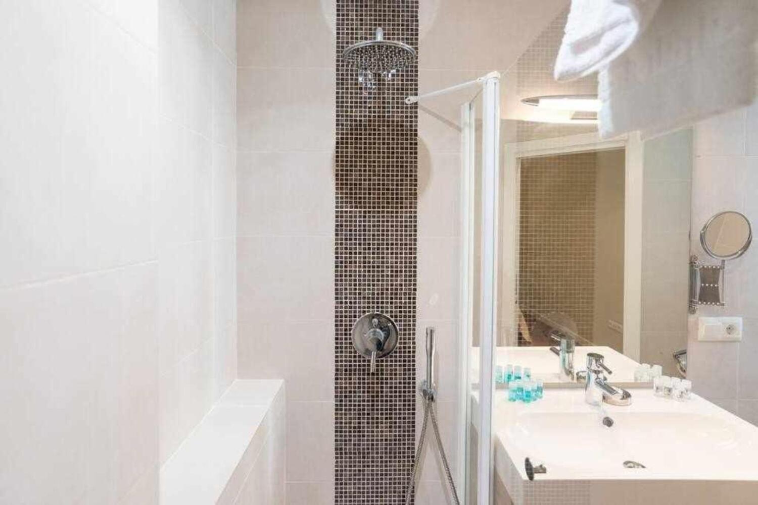 Apartamento Premium Junto A Catedral Малага Екстериор снимка