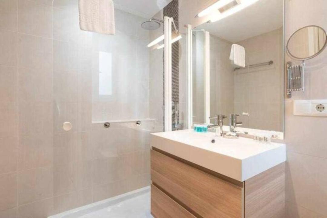Apartamento Premium Junto A Catedral Малага Екстериор снимка